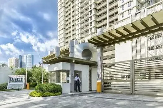 Apartment 1br Laverti Cloud Nine Family Affordable Staycation Manila